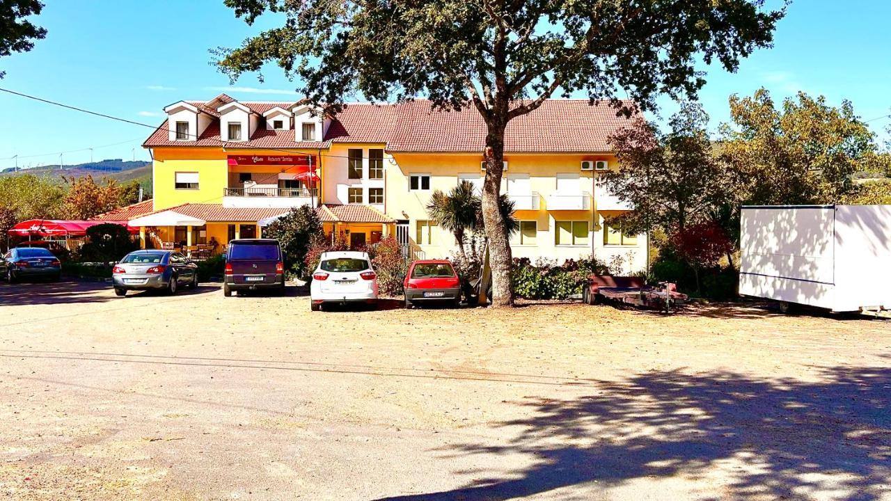 מלון Vila da Ponte Residencial A Cista מראה חיצוני תמונה